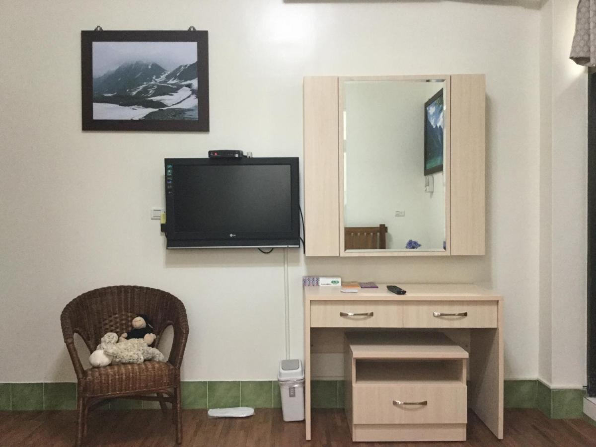 Fu Courtyard Homestay Chiayi City Oda fotoğraf